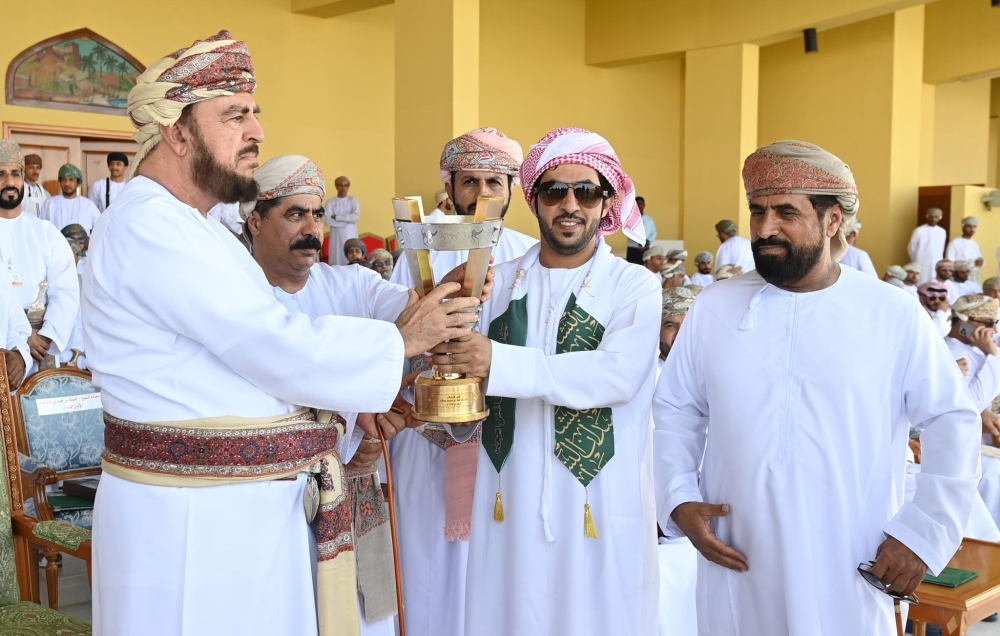  His Highness Sayyid Asaad bin Tarik al Said, Deputy Prime Minister for International Relations and Cooperation Affairs, Personal Representative of His Majesty the Sultan, presided over the closing ceremony at Al Bashayer Arabian Camel Racecourse in Adam 