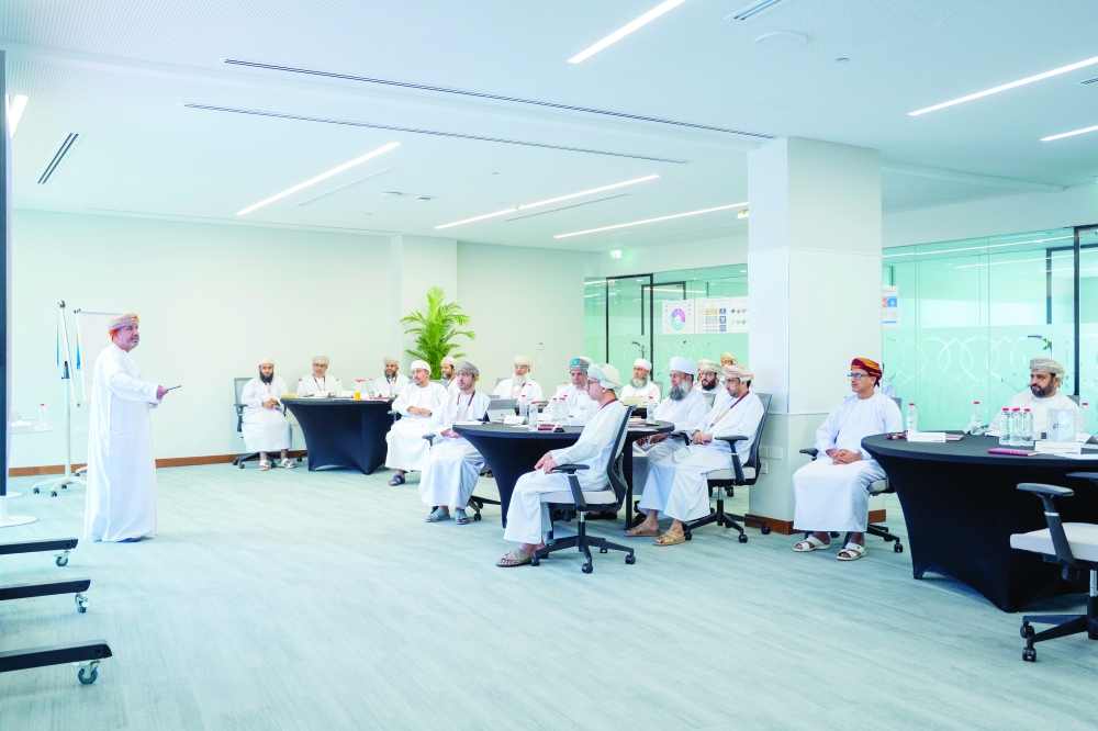 The content of the programme consists of more than 15 hours of intensive learning