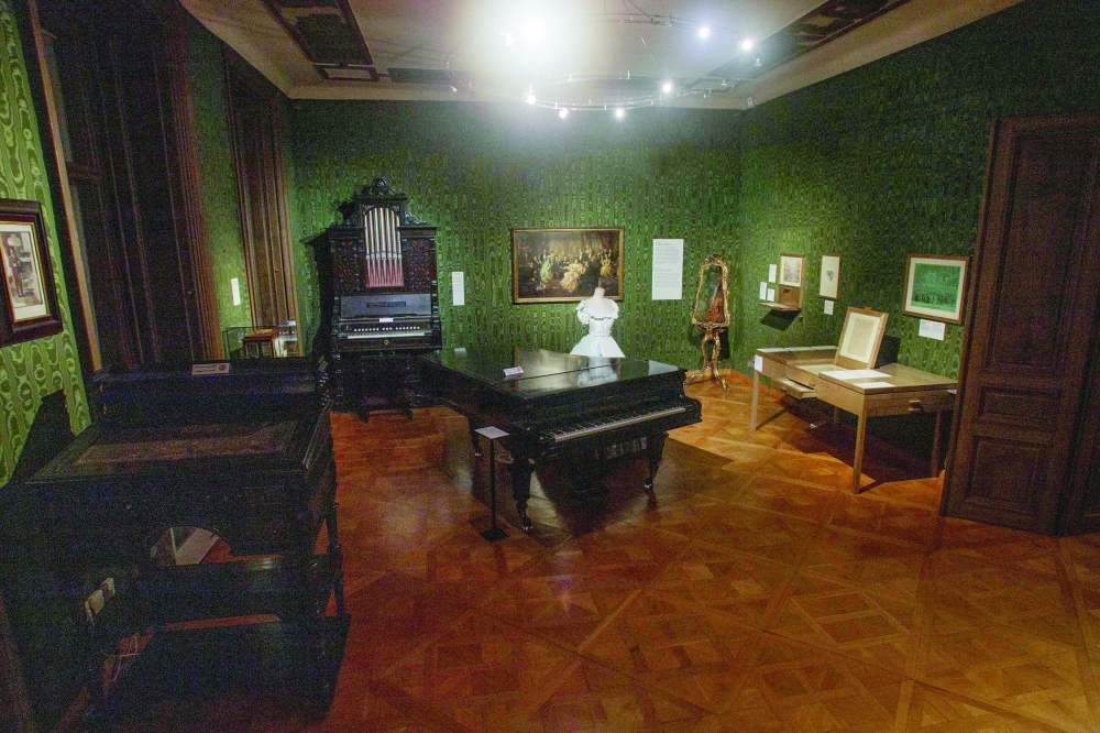 Austria celebrates 200 years of 'waltz king' Johann Strauss II