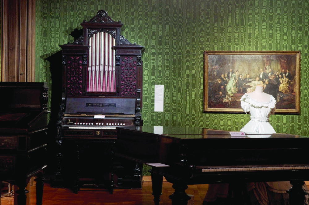 Austria celebrates 200 years of 'waltz king' Johann Strauss II