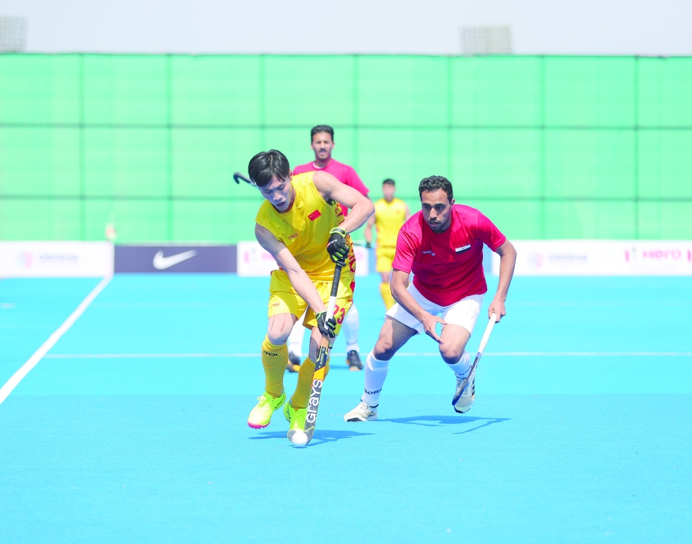 China and Egypt players in action.
