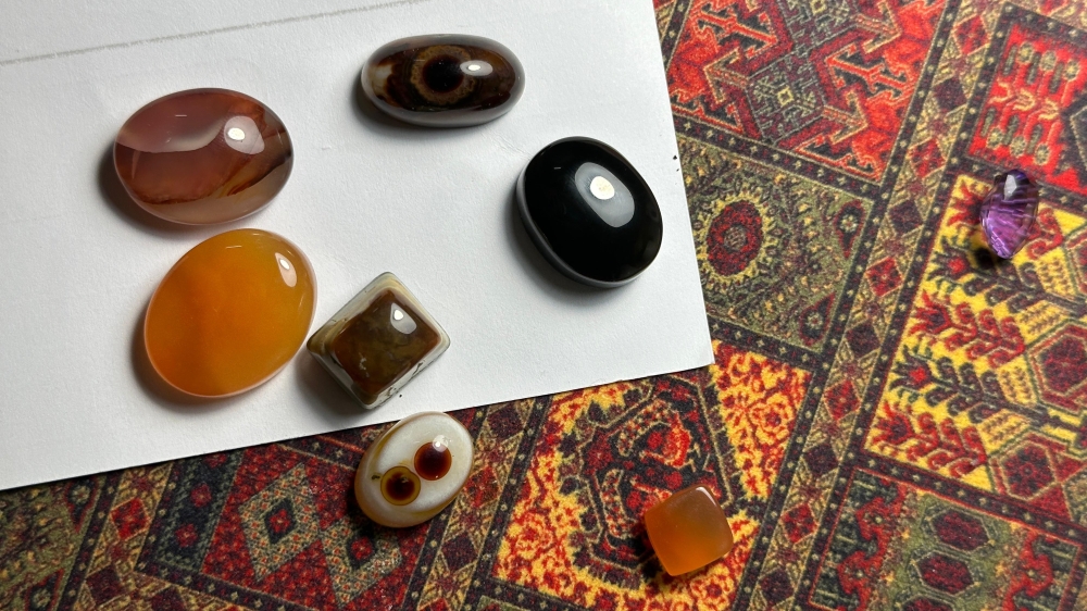 Buying gemstones? Local gemologist shares important things you should consider