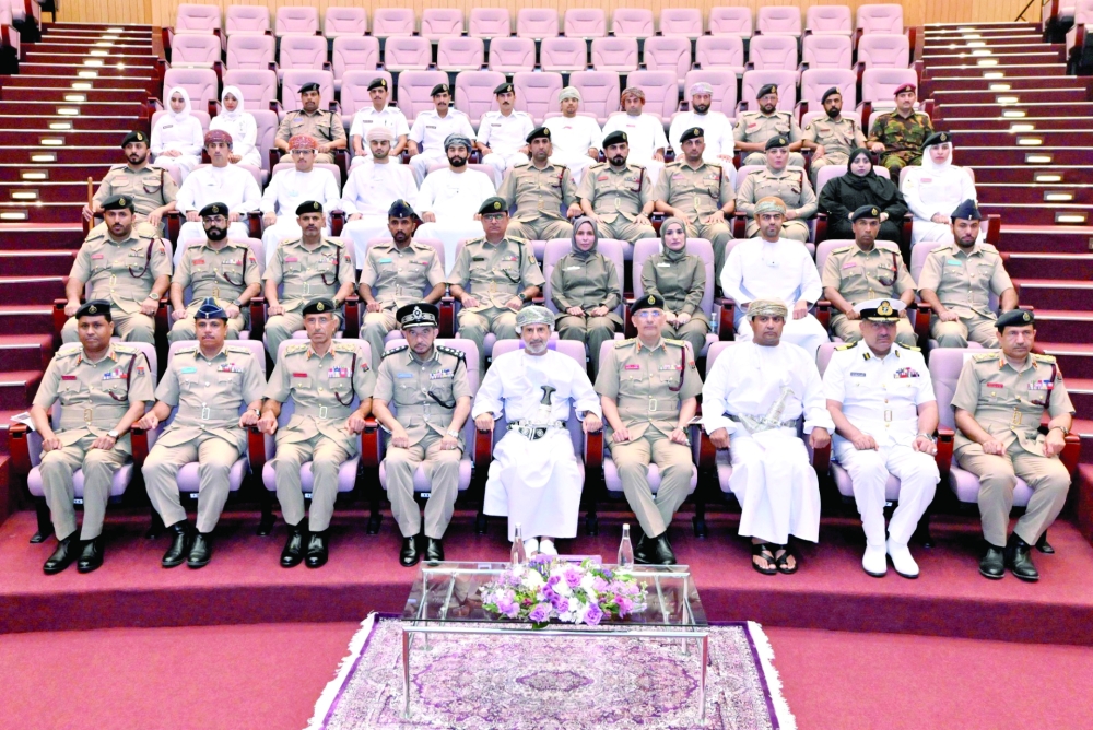 The ceremony was attended by senior officers and officers of the Medical City for Military and Security Services, and senior officers, personnel of other military and security corps. — ONA
