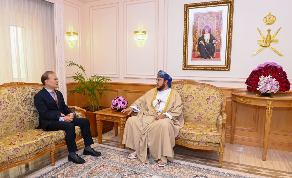 HH Sayyid Asaad bin Tarik Al Said with Keijoo Kim, Korean Ambassador 