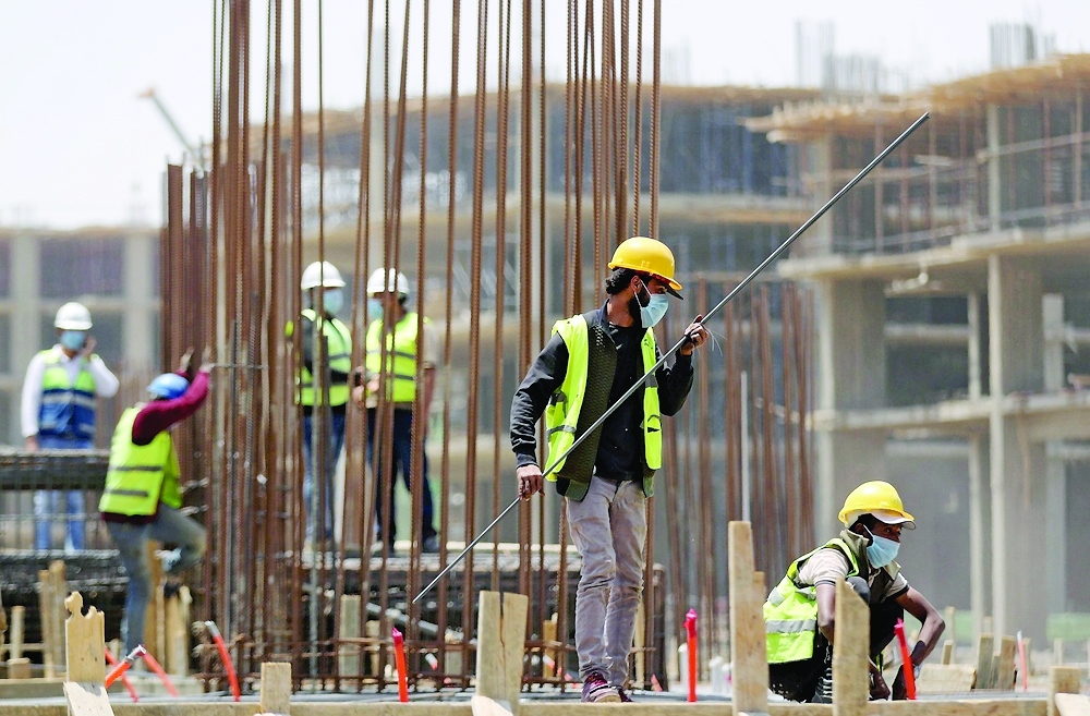 Men dominate the workforce, making up 78.7%.