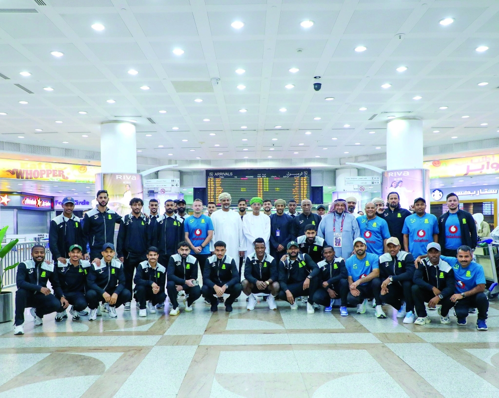Seeb team delegation arrives in Kuwait.