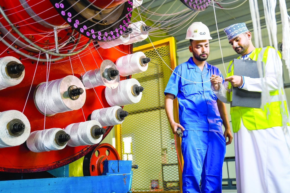 The non-oil sector grew 4.17% to RO 20.53 billion.