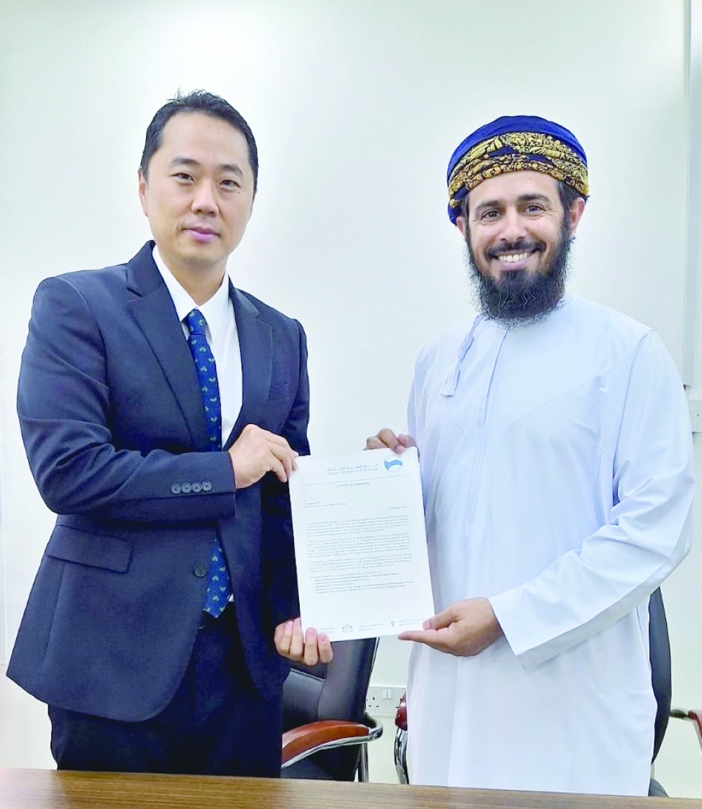 Lee Jung Kook, founder and CEO of Harbon Co and Faisal bin Abdullah al Sunaidi, founder of Ocean Experts Fisheries.