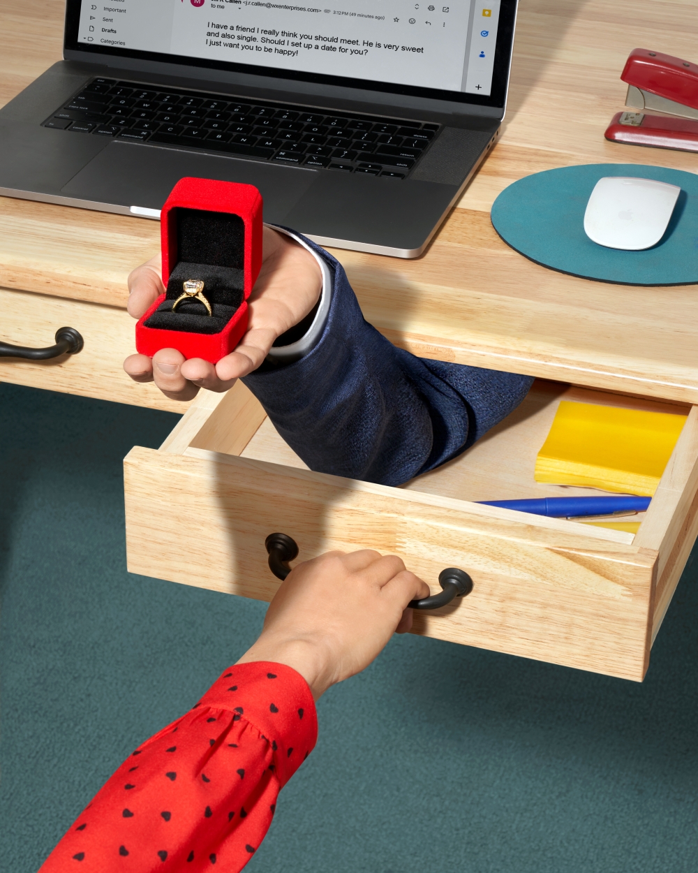 When is it too late to reveal that you're deep into an office romance? (Margeaux Walter/The New York Times)