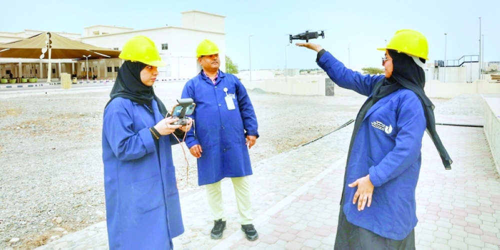 Students from UTAS, Shinas have developed an innovative drone-based tech to detect defects in energy-generating solar panels