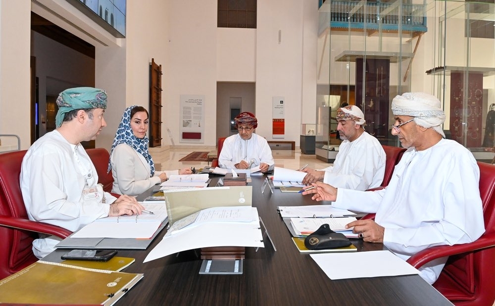 The meeting was chaired by Salim bin Mohammed al Mahrouqi, Minister of Heritage and Tourism, Chairman of the National Museum.