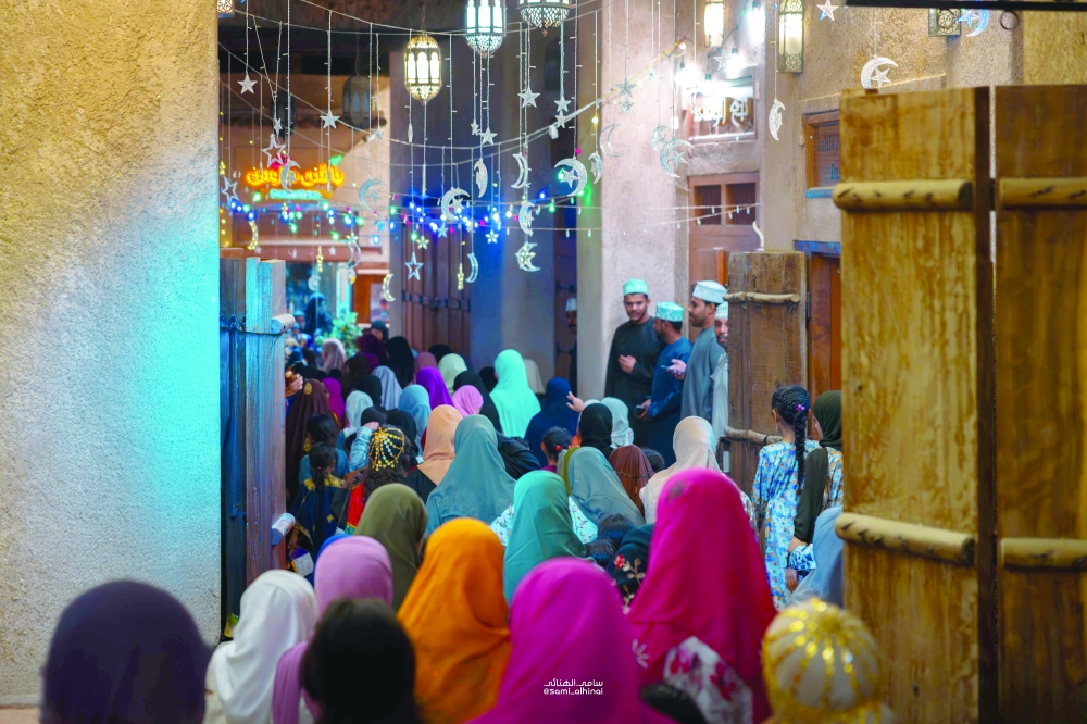 Children of Bahla celebrate on Laylat Al Aqba
