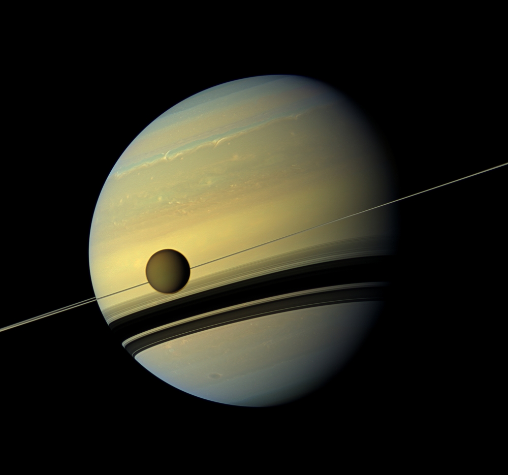 Titan, Saturns largest moon, measures 3,200 miles, or 5,150 kilometers, across and is larger than the planet Mercury. (NASA/JPL-Caltech, via Space Science Institute  via The New York Times)