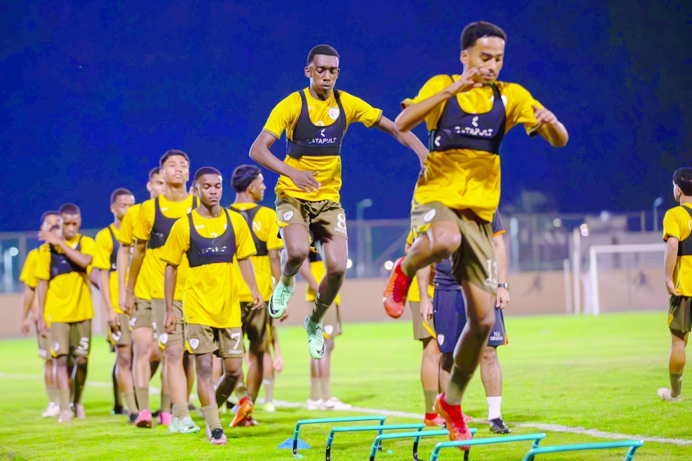 The Oman Under-17 team will play preparatory games against Russia and Vietnam.