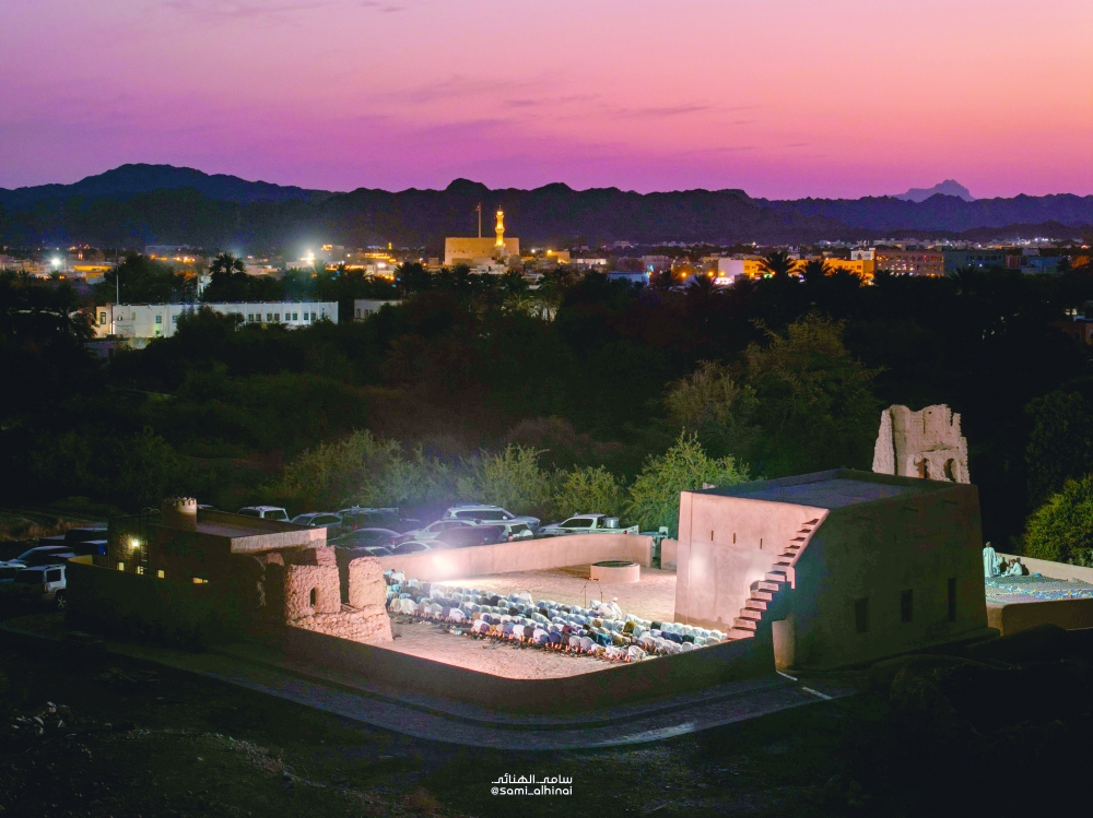 Public Iftars foster communal solidarity