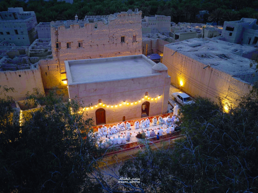 Public Iftars foster communal solidarity