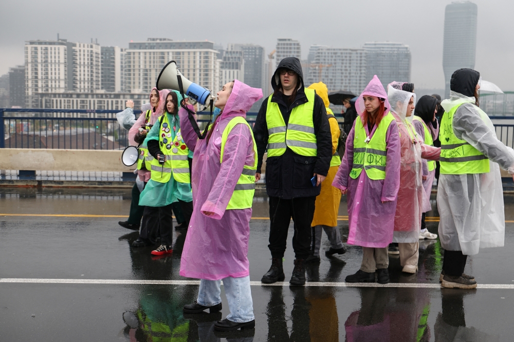 Serbian students protesters block a main bridge in Belgrade leading to the city centre. — Reuters file photo