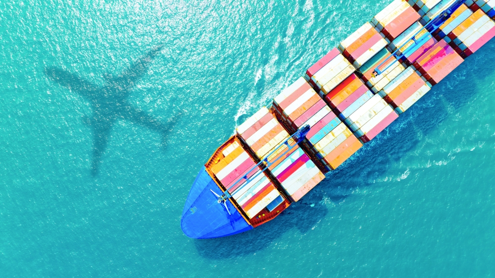 US slaps 10% tariffs on Oman