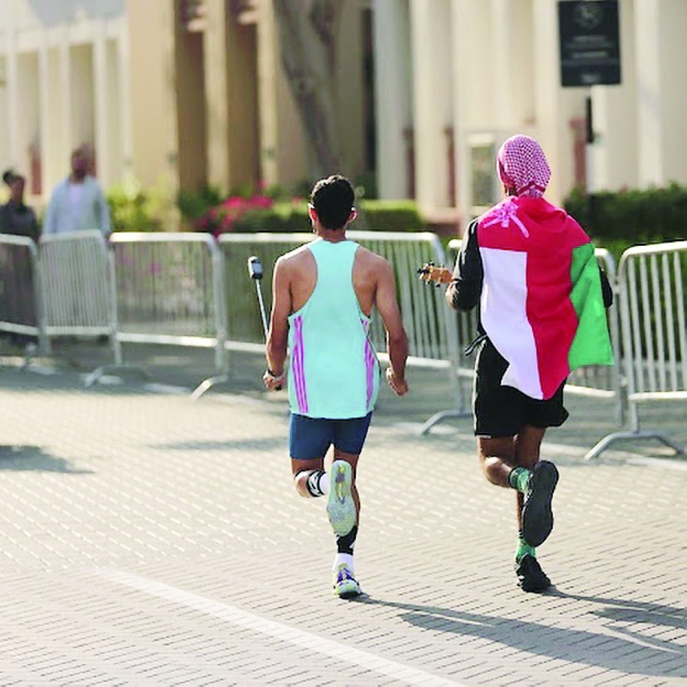 Omani breaks world record while playing the ukelele and advocating for the environment