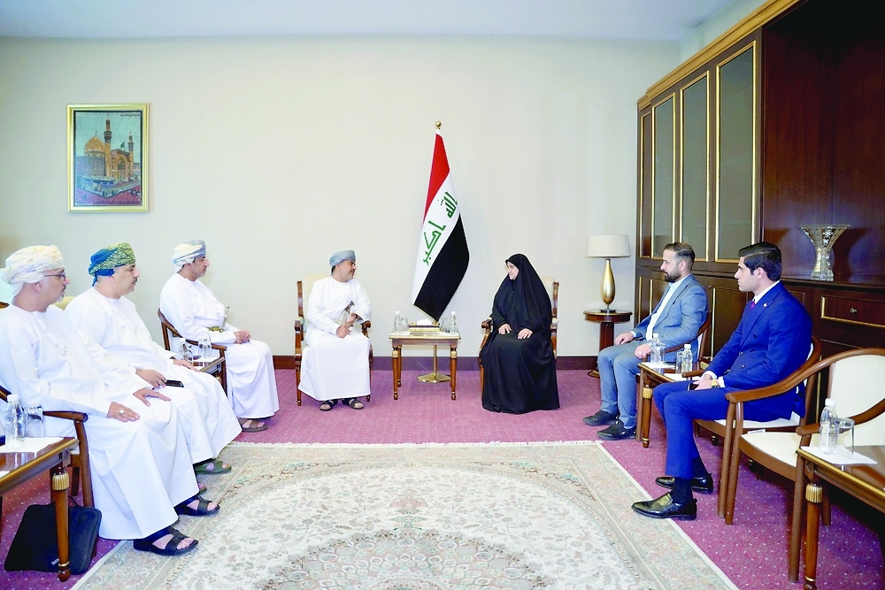 Oman, Iraq discuss telecom ties