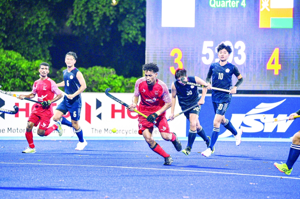 Oman and Chinese Taipei players in action during the final.