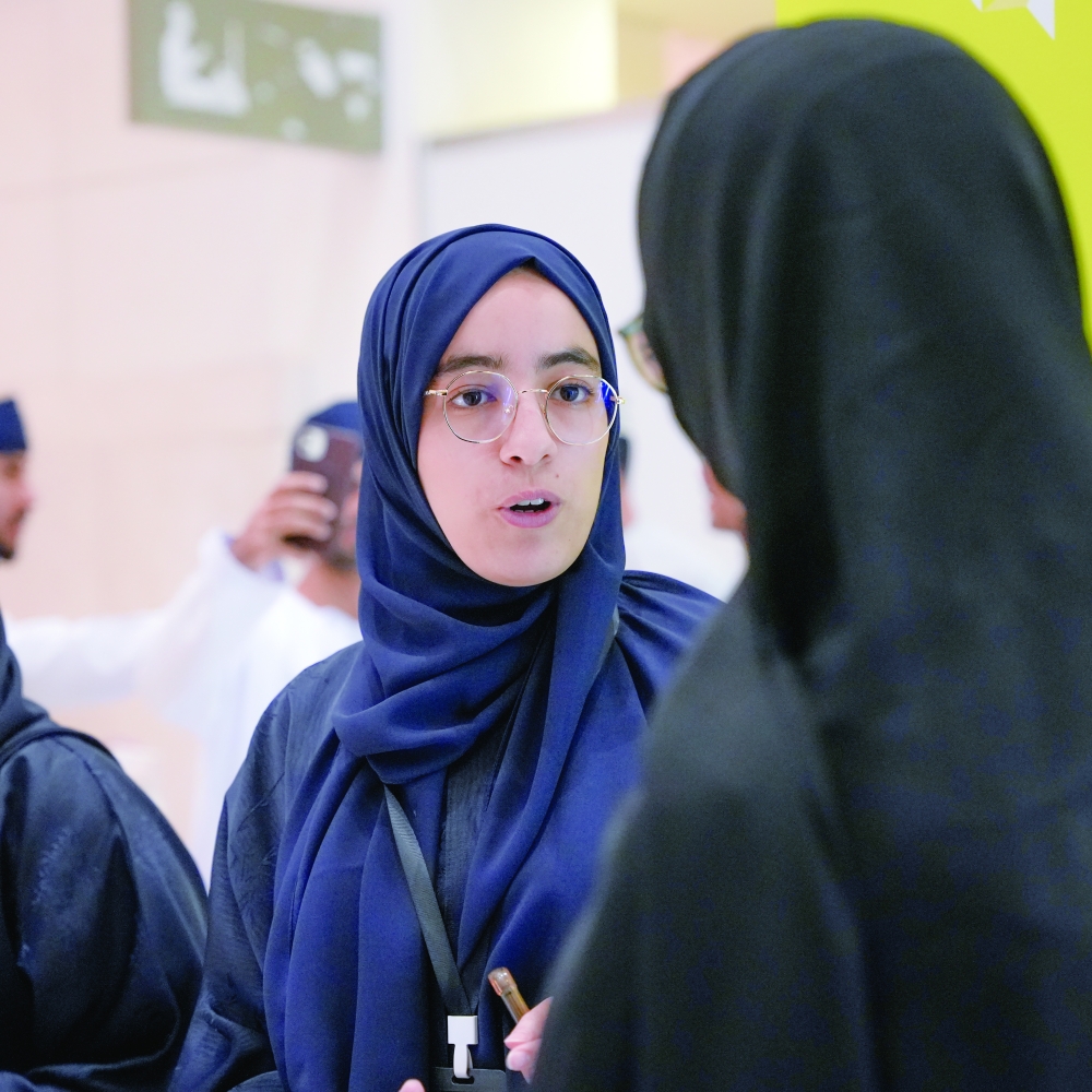 Young Omani inventors introduce environmentally friendly anti-fog wipe for glasses