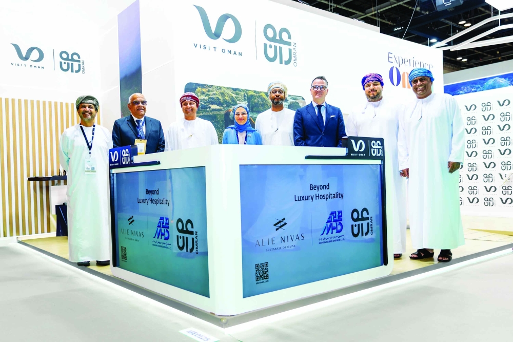 Representatives of Omran Group and MHD at the signing