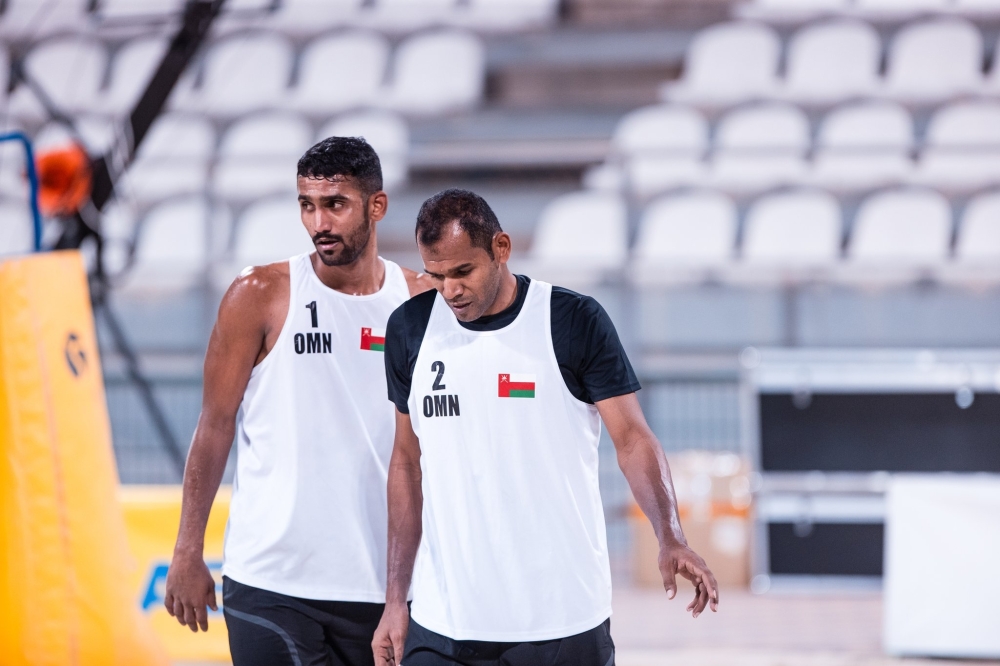 Oman players during the match against Qatar.