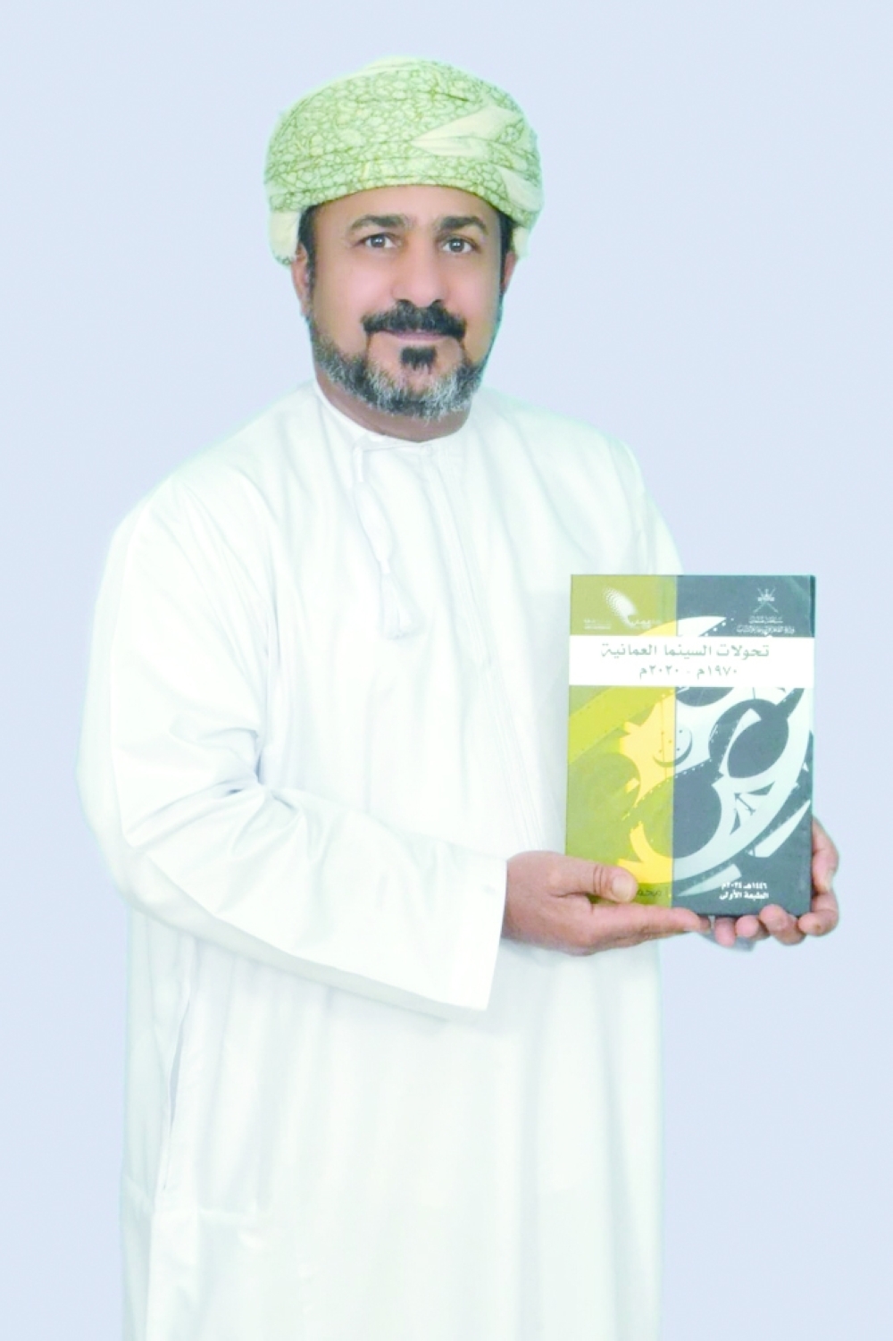 Book on evolution of cinema in Oman unveiled