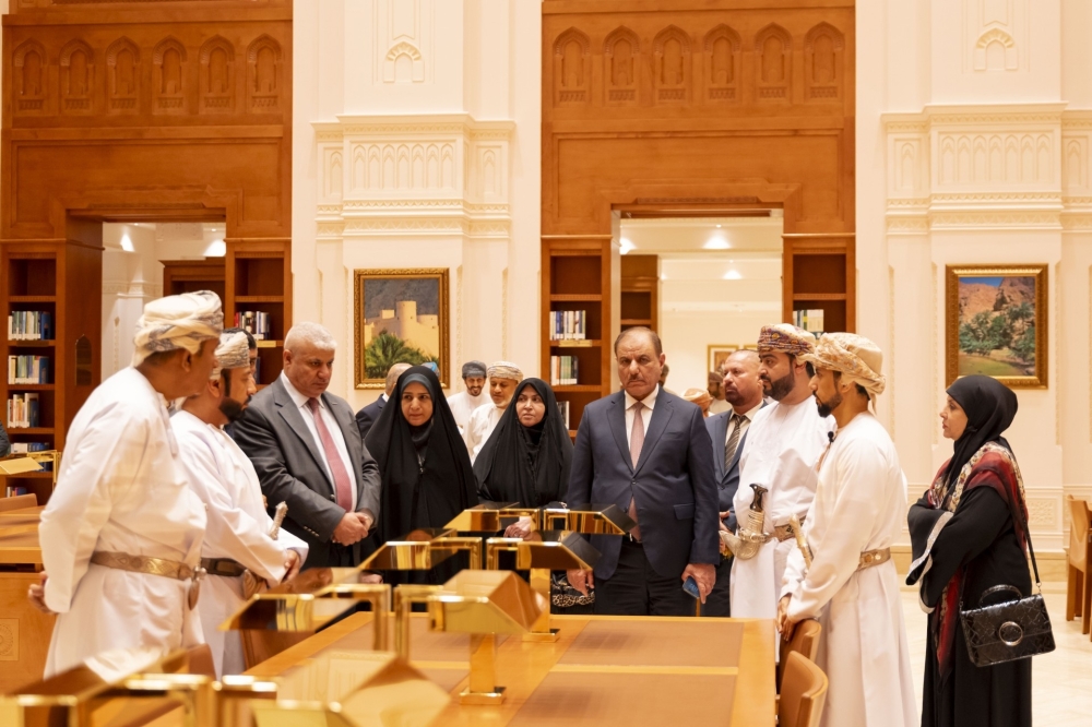 The Iraqi delegation is on an official visit to the Sultanate of Oman to exchange expertise with the Majlis Ash’shura about legislative and economic aspects. - ONA