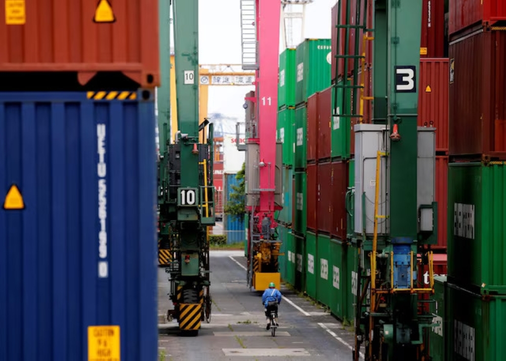Japan's economy shrank an annualised 0.7% in the first quarter for its first contraction in a year— Reuters