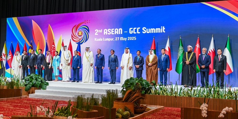 Sayyid Asaad leads Oman’s delegation at ASEAN-GCC Summit