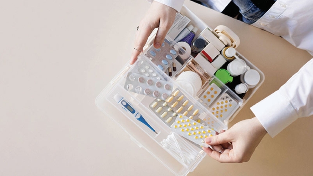 To obtain a licence, the medicine must be officially registered and that the advertisement content be consistent with the internal leaflet and the Summary of Drug Properties (SmPC) specifying the target groups for the advertisement.