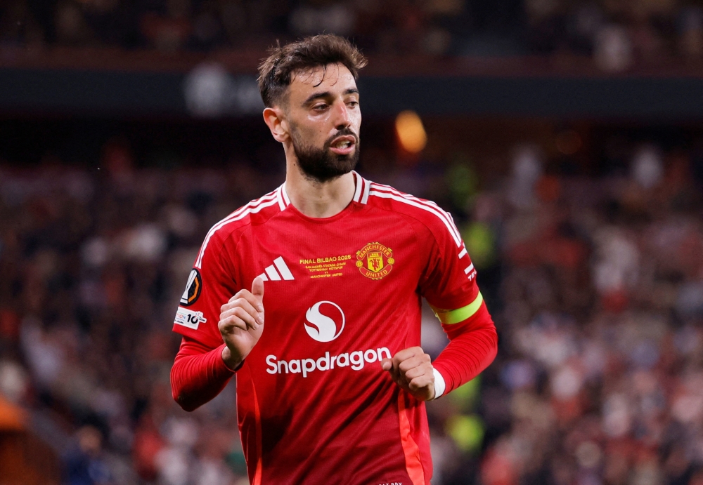 FILE PHOTO: Soccer Football - Europa League - Final - Tottenham Hotspur v Manchester United - San Mames, Bilbao, Spain - May 21, 2025 Manchester United's Bruno Fernandes REUTERS/Andrew Couldridge/File Photo