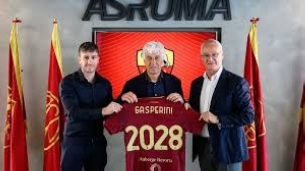 Gasperini after signing the contract with Rome