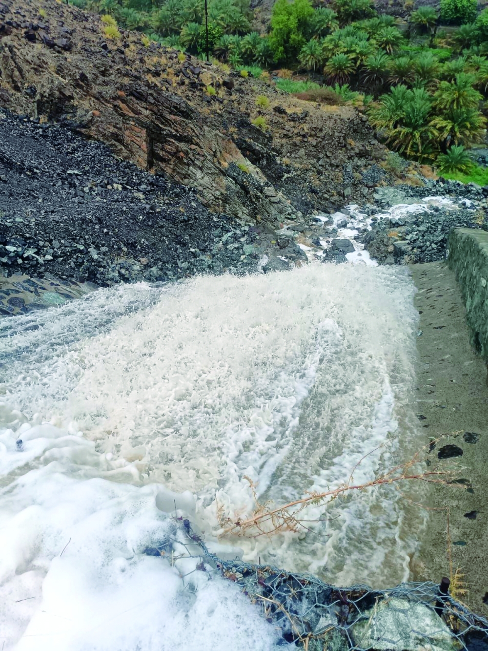 Rainfall continues in several wilayats