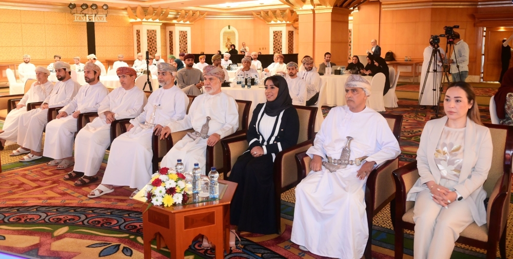 Forum attendees gather to discuss talent empowerment and productivity.
