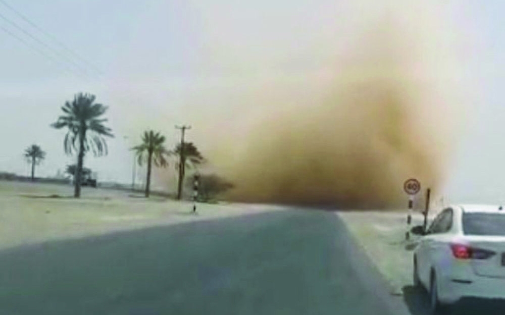 Northwesterly wind activity to cause dust