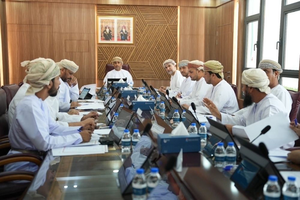 The meeting was chaired by Juma bin Abdullah al Araimi, Deputy Chairman of the Council. - ONA
