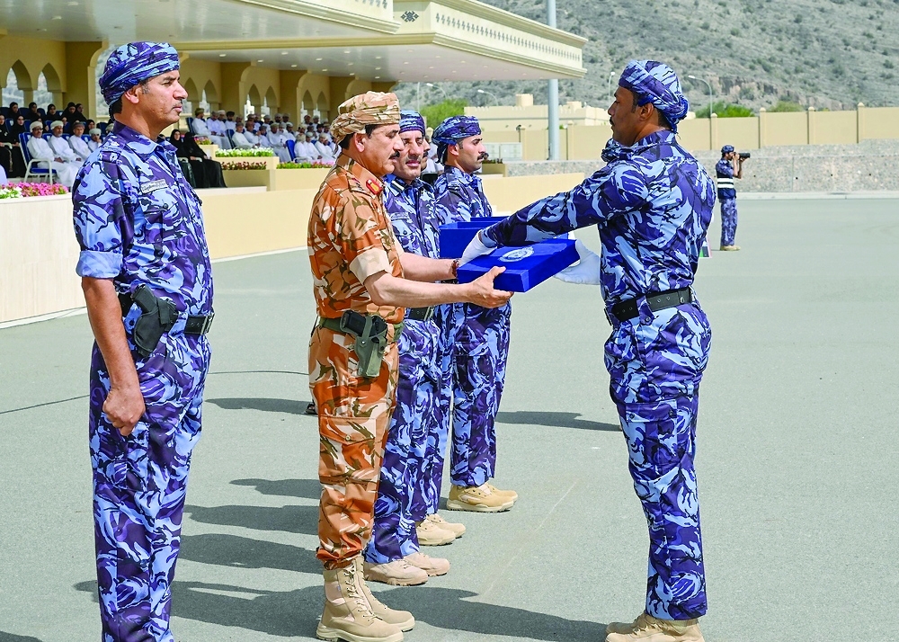 ROP celebrates graduation of officer skills courses, new recruits