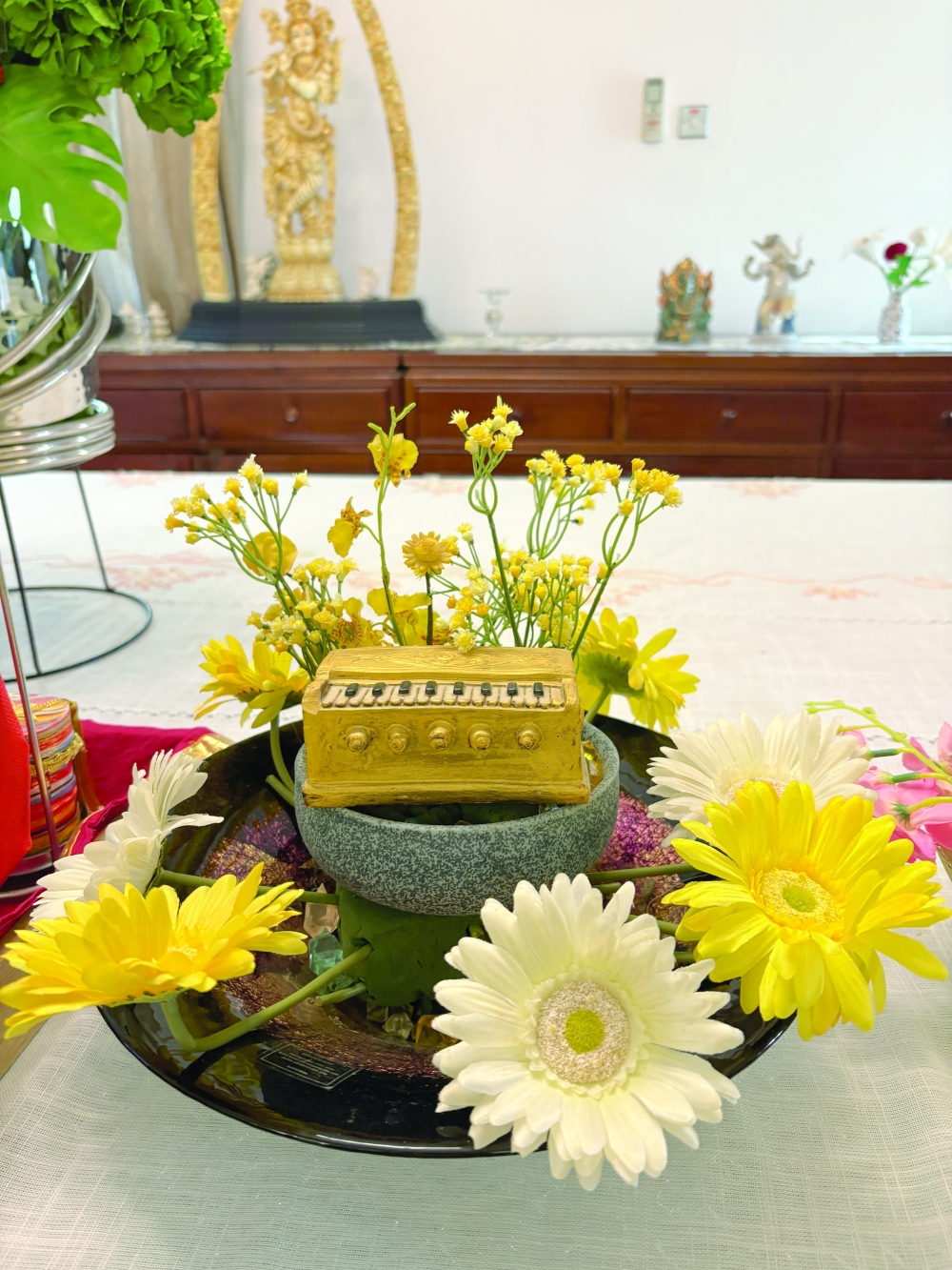 The Music of Flowers session held at the Muscat residence of Devyani Sampat