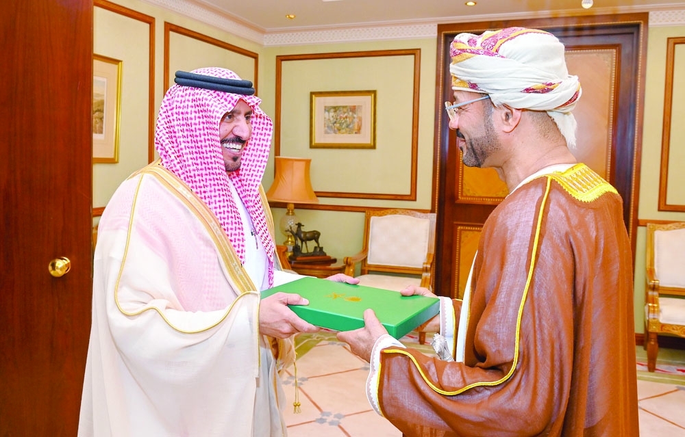 Ibrahim Saad Bishan, Saudi Arabia Ambassador to Oman, hands over the message to Sayyid Badr bin Hamad al Busaidy, Foreign Minister