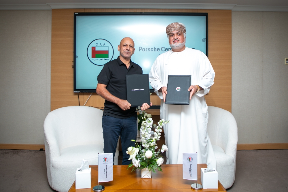 Porsche Centre Oman signs a two-year partnership with the Oman Automobile Association (OAA)