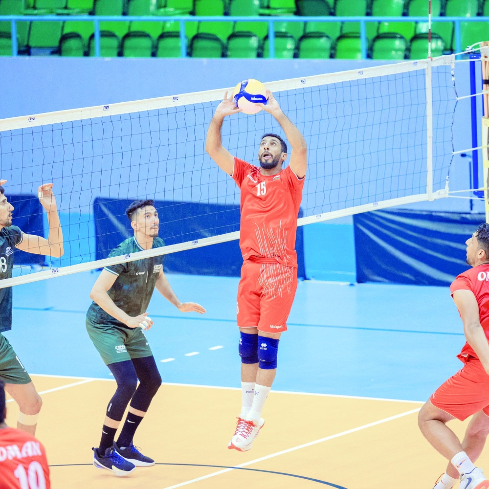 Omani players are pressing forward to score