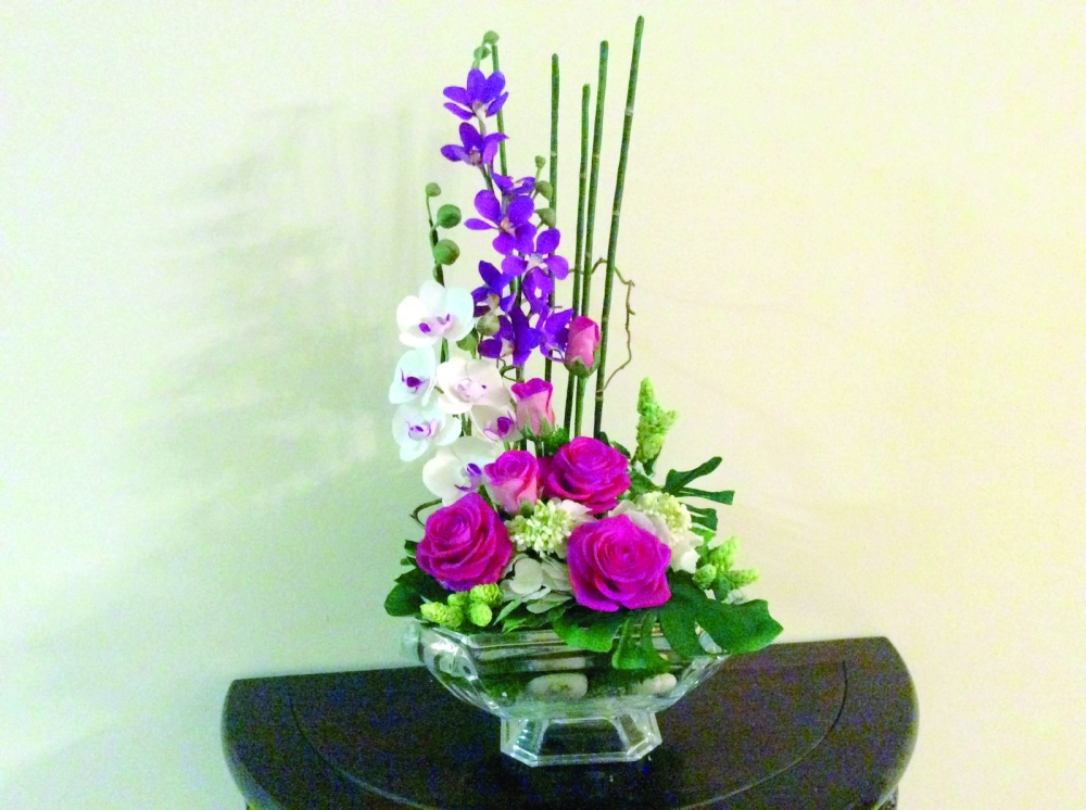 Table arrangement for Christmas