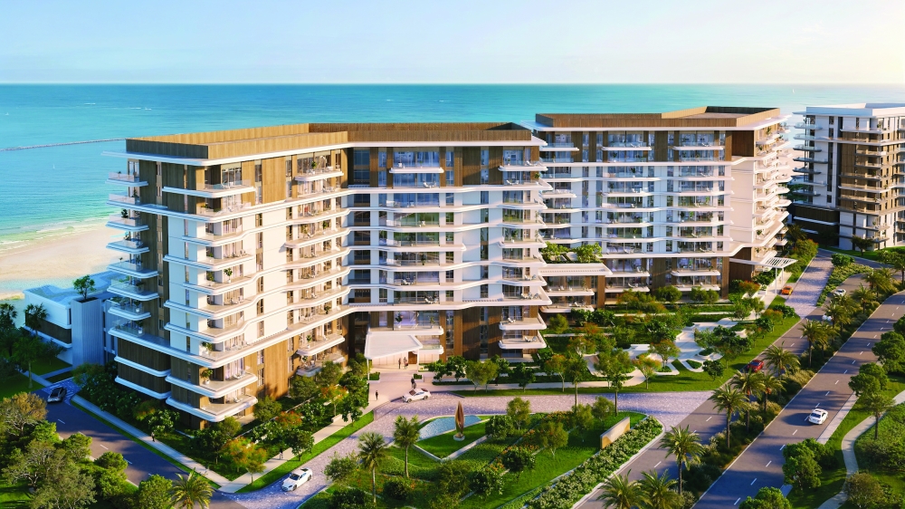 Set across 19,500 sqm of prime oceanfront land, the community blends resort-style elegance with everyday comfort. 