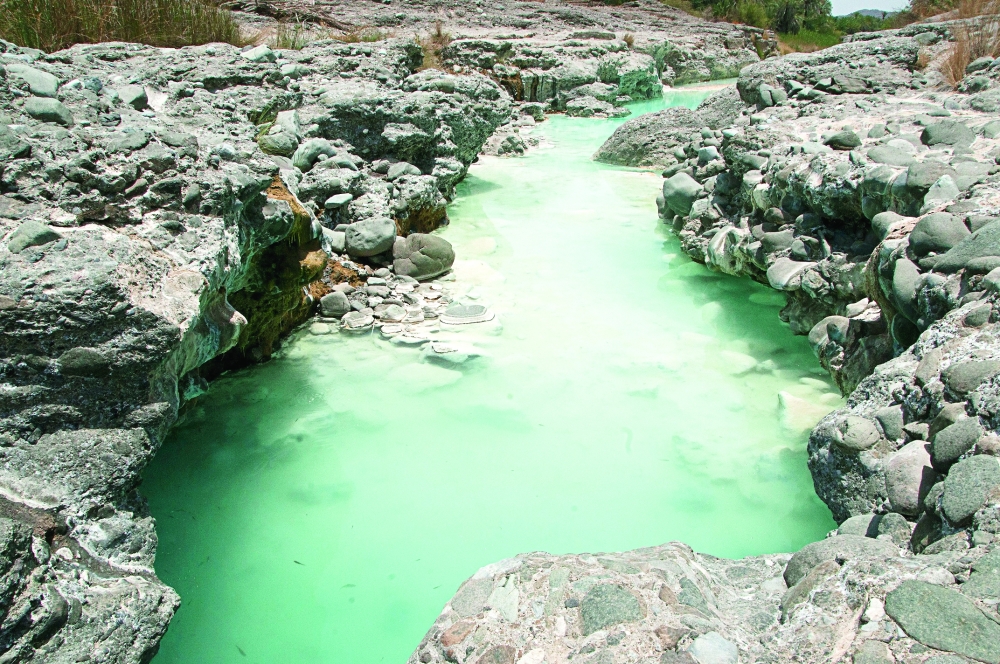Turquoise waters in valleys are formed as a result of several factors, most notably the interaction of water with rocks containing certain minerals, such as calcite or sulfur.