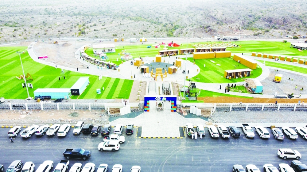 The park features integrated recreational and service facilities, including a children’s play area, sports pathways and investment zones.