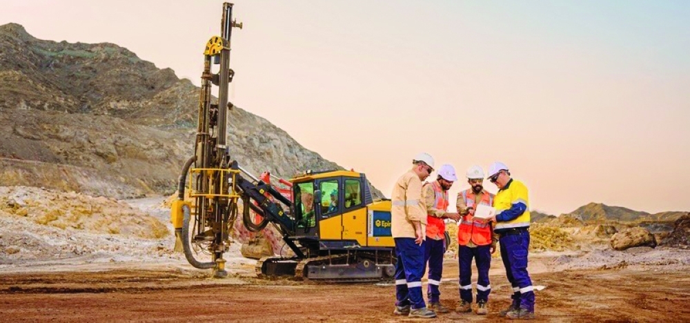 The project, developed by Mazoon Mining, is expected to produce around 115,000 tonnes of 21.5% copper concentrate annually starting in 2027.