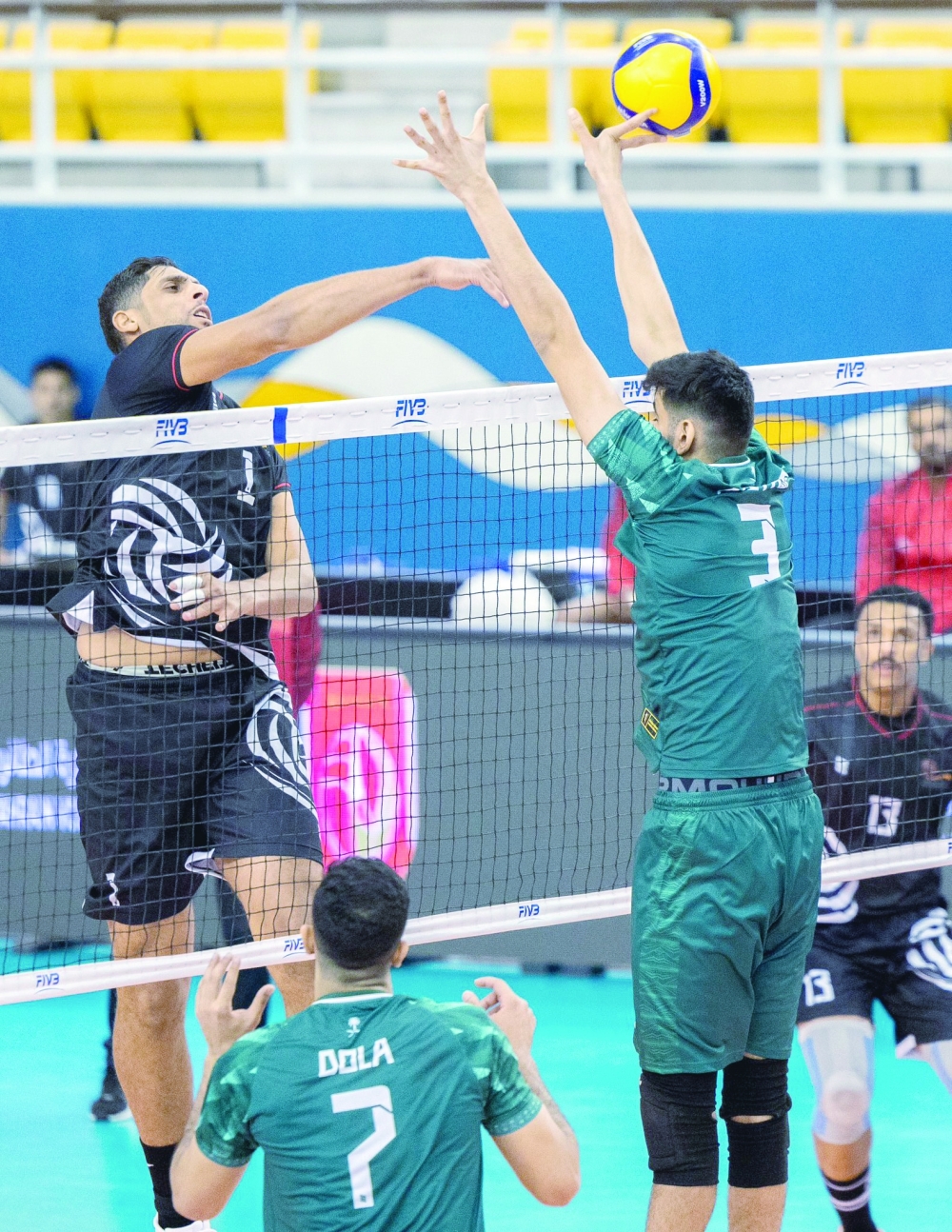 Oman started the match with a balanced performance and led the first set 16-13